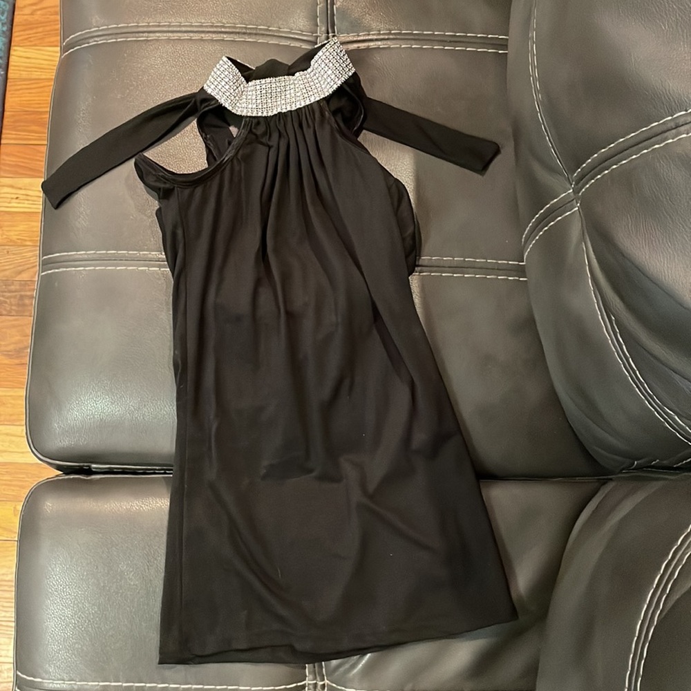 SPOP Halter style top w/cowl drop back
